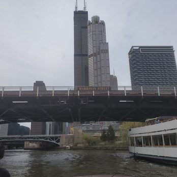 Chicago Boat Rentals - Boating Near Me - Chicago, Illinois