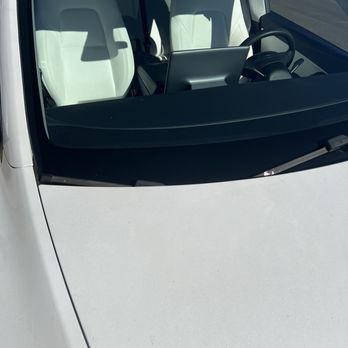 Mobile Specialist Auto Glass - Windshield Tesla Model Y - Auto Glass Services Near Me Mobile Specialist Auto Glass - Windshield Tesla Model Y - Auto Glass Services Near Me