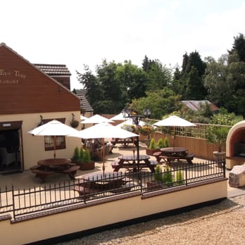 The Elm Tree - Pubs Near Me - Wisbech, CAM