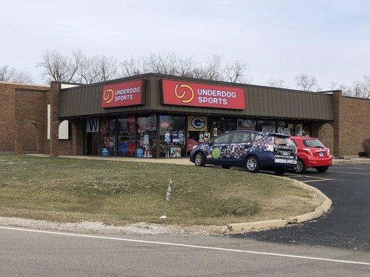 UNDERDOG SPORTS & FANFARE - Updated June 2026 - 10 Photos - 4650 N