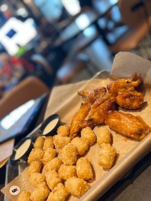 Buffalo Wild Wings by null