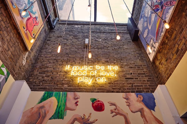 Apples & Pears Cocktail Bar by null