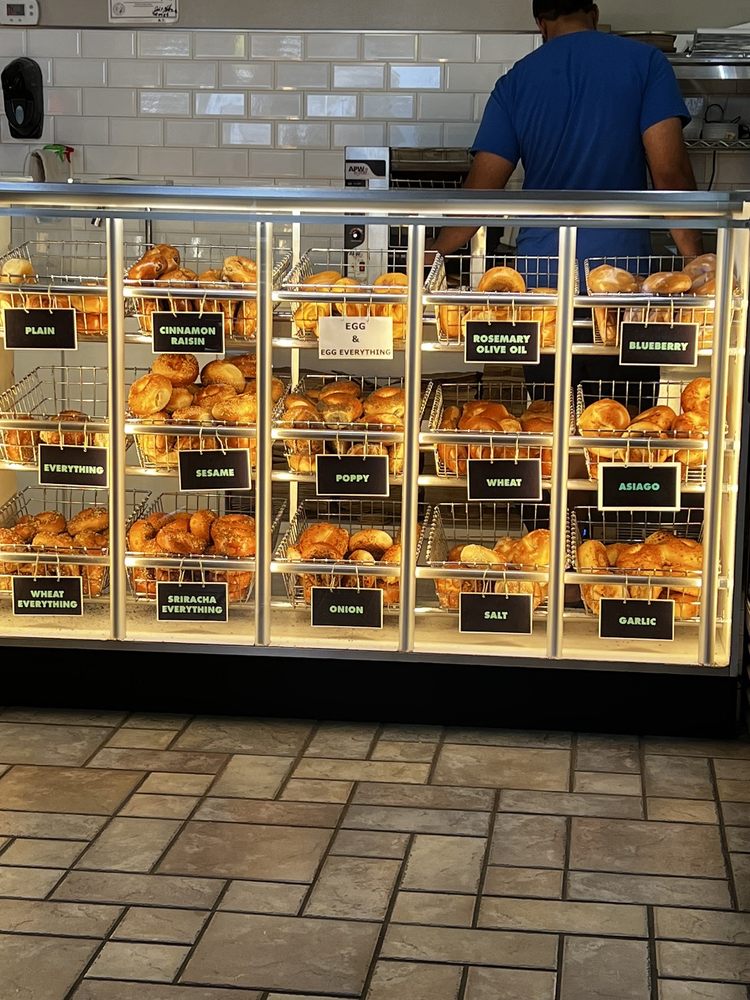 Lighthouse Bagels & Deli