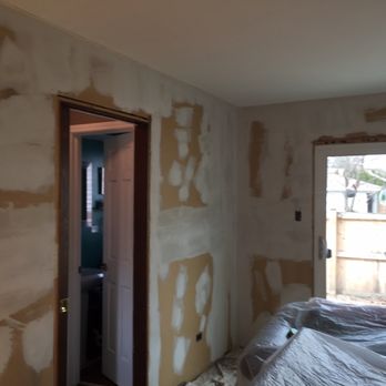 Dan's Painting - Prepping walls - Painters Near Me
