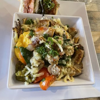Gochas Breakfast Bar | Cascade - Hash Brown Bowl - Wine Bars Near Me - Atlanta, Georgia
