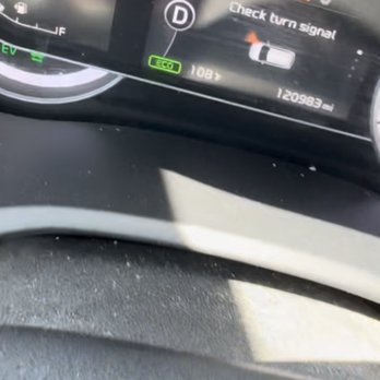 Clear Cut Glass and Tint - Windshield Installation & Repair Near Me - Glendale, Arizona Clear Cut Glass and Tint - Windshield Installation & Repair Near Me - Glendale, Arizona