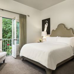 Mill Valley Inn - Standard Queen