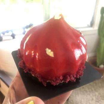 L'Artisane Creative Bakery - Miss Dior (GF) - Bakeries Near Me - Coral Gables, Florida L'Artisane Creative Bakery - Miss Dior (GF) - Bakeries Near Me - Coral Gables, Florida