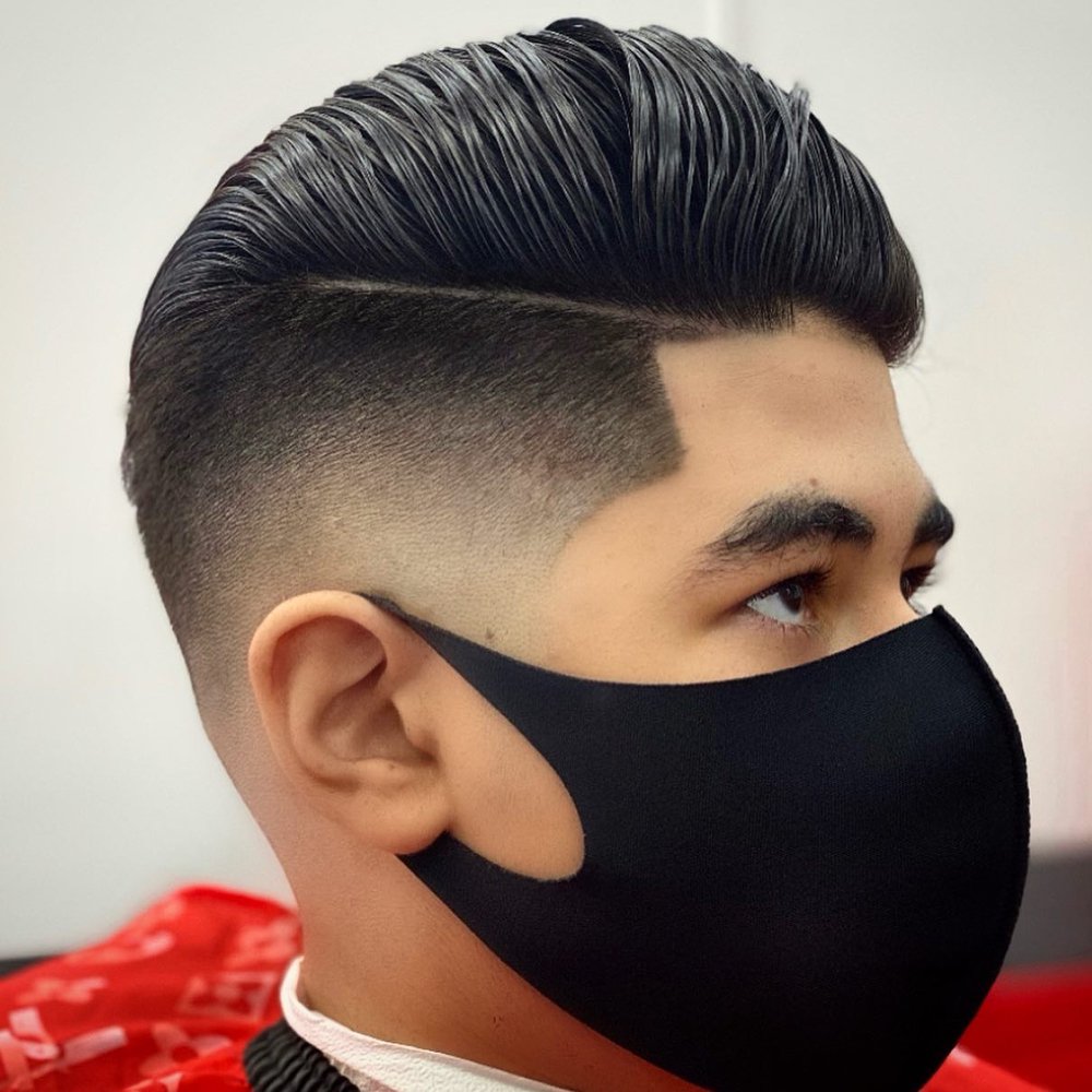 WILLIAMSBURG BARBER Updated August 2024 38 Photos 33 Montrose Ave