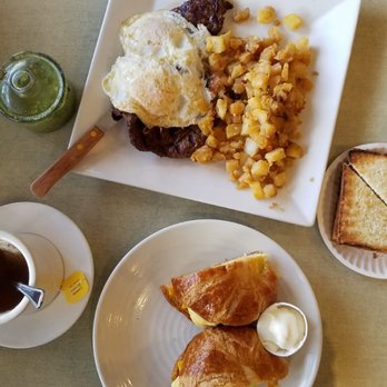 Ricky's Cafe - Breakfast & Brunch Near Me - Jackson Heights, New York