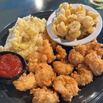 Two Roads Tavern - Fried shrimp with mashed potatoes and mac 'n cheese...yummy!! - Seafood Near Me - Kitty Hawk, North Carolina