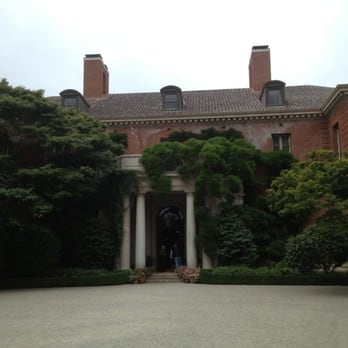Filoli - Entrance - Botanical Gardens Near Me - Woodside, California