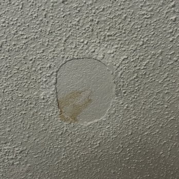 Quality Inn - Water damage on ceiling - Hotels Near Me - Gallipolis, Ohio