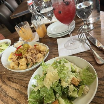 Scarlet Oak Tavern - Narragansett Calamari, Classic Caesar Salad, Red Sangria and Queen Anne's Punch - New American Near Me - Hingham, Massachusetts Scarlet Oak Tavern - Narragansett Calamari, Classic Caesar Salad, Red Sangria and Queen Anne's Punch - New American Near Me - Hingham, Massachusetts