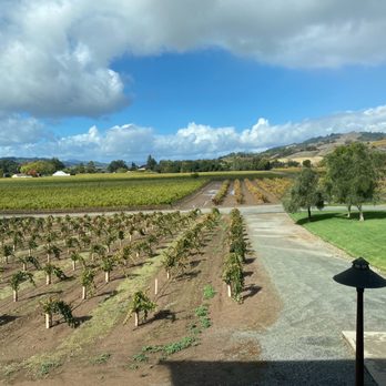 Foley Sonoma Winery - Vineyard - Wine Tours Near Me - Geyserville, California Foley Sonoma Winery - Vineyard - Wine Tours Near Me - Geyserville, California