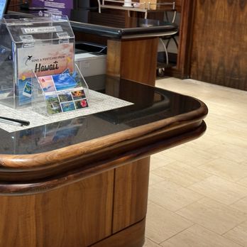 Delta Sky Club - Aloha postcard section - Airport Lounges Near Me - Honolulu, Hawaii