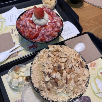 Sulbing - Strawberry Bingsoo and Injeolmi Bingsoo - Desserts Near Me - Santa Clara, California Sulbing - Strawberry Bingsoo and Injeolmi Bingsoo - Desserts Near Me - Santa Clara, California