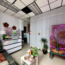 MD Foot Massage - Lobby.