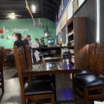 Los Amigos - Interior - American Near Me - Belleville, Illinois Los Amigos - Interior - American Near Me - Belleville, Illinois