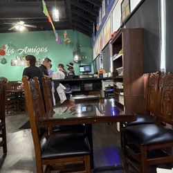 Los Amigos - Interior