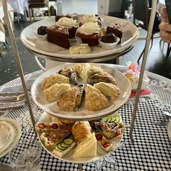 Lynn's Tea Shop and Cafe - Coffee & Tea Near Me - Littleton, Colorado