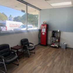 Fleur De Lis Car Care Center