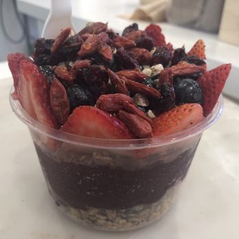 Lazy Bird - 16oz Acai (less sweet) w/ toppings - Acai Bowls Near Me - Anaheim, California