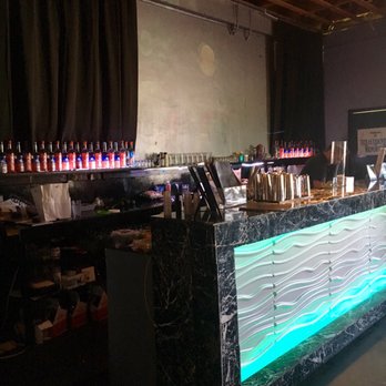 Artisan Craft Bar - Love the bar - Distilleries Near Me - San Antonio, Texas