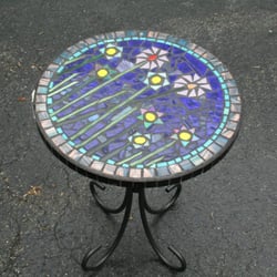 Lincoln Farm Studio - A table made at a mosaic patio table workshop