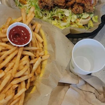 Sea Salt Eatery - Shrimp Po Boy - Seafood Near Me - Minneapolis, Minnesota