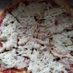 Main Street Pizzeria & Grill - Vegan cheese steak Pizza subbed with vegan chicken