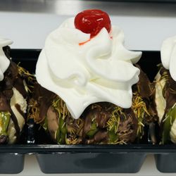 Mastodons Ice Cream - 3 scoop Dubai style sundae