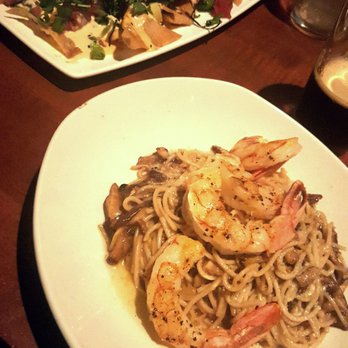 Yard House - Bars Near Me - Roseville, California Yard House - Bars Near Me - Roseville, California