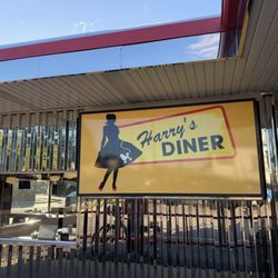 Harry's Diner - Outside