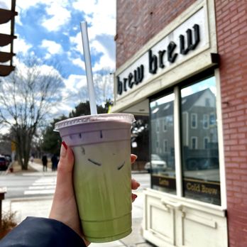Brew Brew Coffee and Tea - Ube Matcha Latte - Coffee & Tea Near Me - Chicago, Illinois