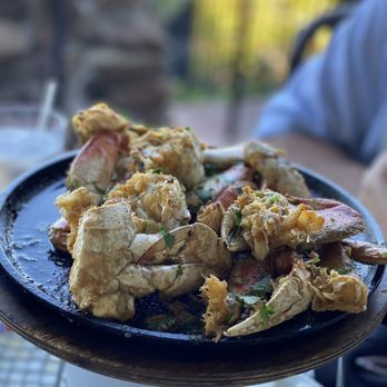 The Dead Fish - Lotsa crab - Seafood Near Me - Crockett, California
