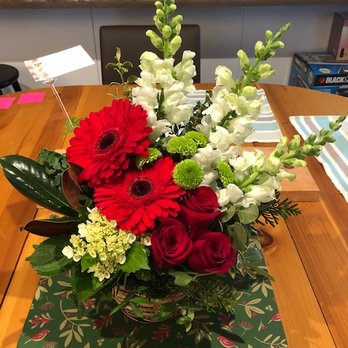 Mission Park Flowers - Crimson & Ivory basket - Florists Near Me - Kelowna, British Columbia Mission Park Flowers - Crimson & Ivory basket - Florists Near Me - Kelowna, British Columbia