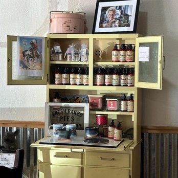 Mama Jo's Pies & Sweets - Lotion, candles, pottery and art for sale - Bakeries Near Me - VEGA, Texas Mama Jo's Pies & Sweets - Lotion, candles, pottery and art for sale - Bakeries Near Me - VEGA, Texas