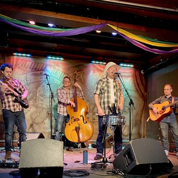 FitzGerald’s - Country music brunch (sorry I didn't get the name of the band - they were good!) - Music Venues Near Me - Berwyn, Illinois FitzGerald’s - Country music brunch (sorry I didn't get the name of the band - they were good!) - Music Venues Near Me - Berwyn, Illinois