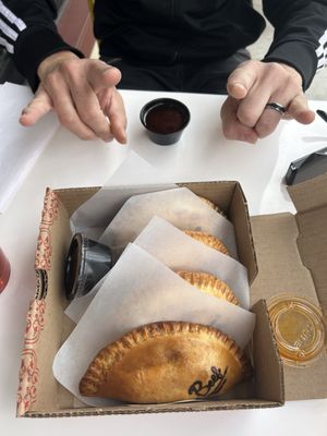 Maria Empanada by null