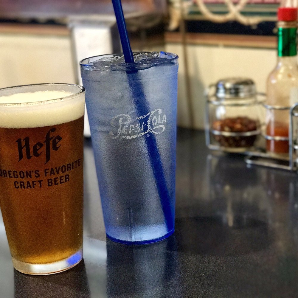 Nuts On Sports Pizza - Delicious refreshing beer after the slopes. - Pizza Near Me - Boring, Oregon Nuts On Sports Pizza - Delicious refreshing beer after the slopes. - Pizza Near Me - Boring, Oregon