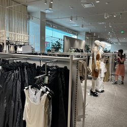 H&M