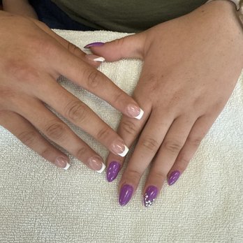 The Nail Lounge - Acrylic fill + flowers - Nail Salons Near Me - Morgan Hill, California The Nail Lounge - Acrylic fill + flowers - Nail Salons Near Me - Morgan Hill, California