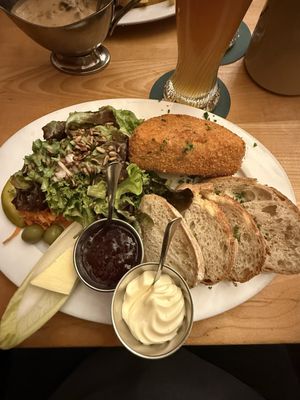 Bei Oma Kleinmann by null