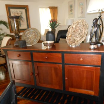Upscale Resale Finer Consigner - Used, Vintage & Consignment Near Me - Dunedin, Florida Upscale Resale Finer Consigner - Used, Vintage & Consignment Near Me - Dunedin, Florida