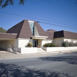 White's Funeral Home - Front side of the chapel and south entrance.