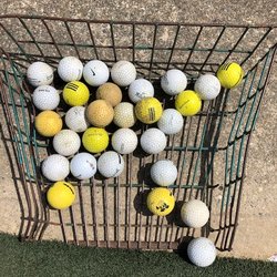 Novi Oaks Golf & Sport Center - Poor quality range balls