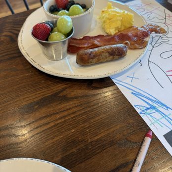 First Watch - Kids Bacon & Egg - Breakfast & Brunch Near Me - Orlando, Florida