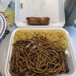 China Gourmet - Roasted Pork Lo mein combo