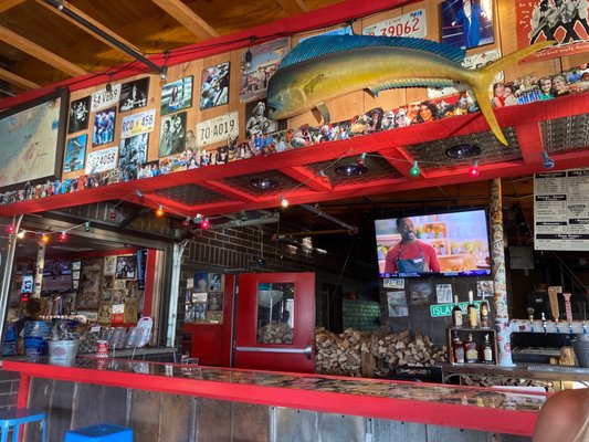 Martin's Bar-B-Que Joint by null